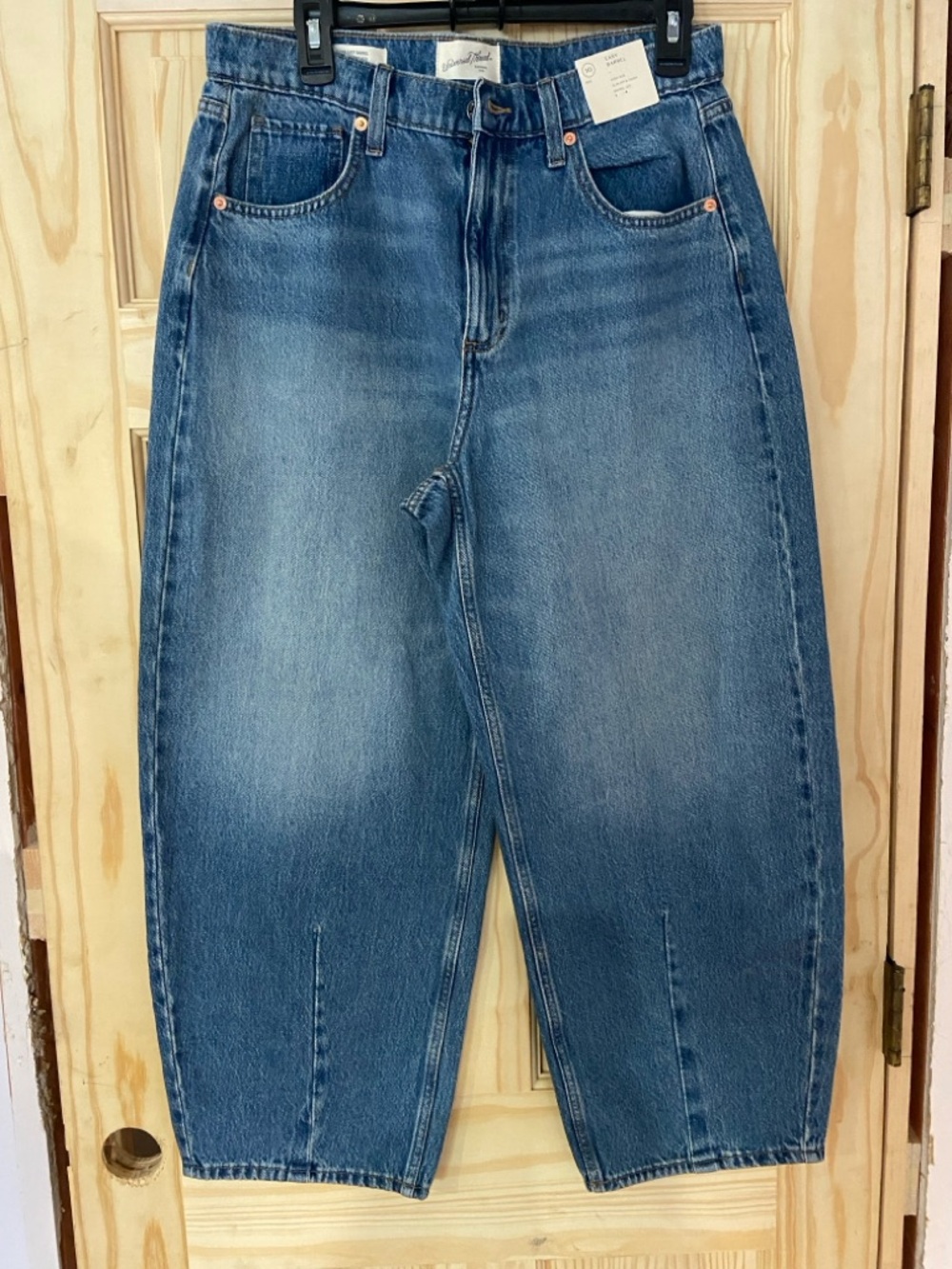 Universal Thread High Rise Blue Mom Jeans - Picture 3 of 10